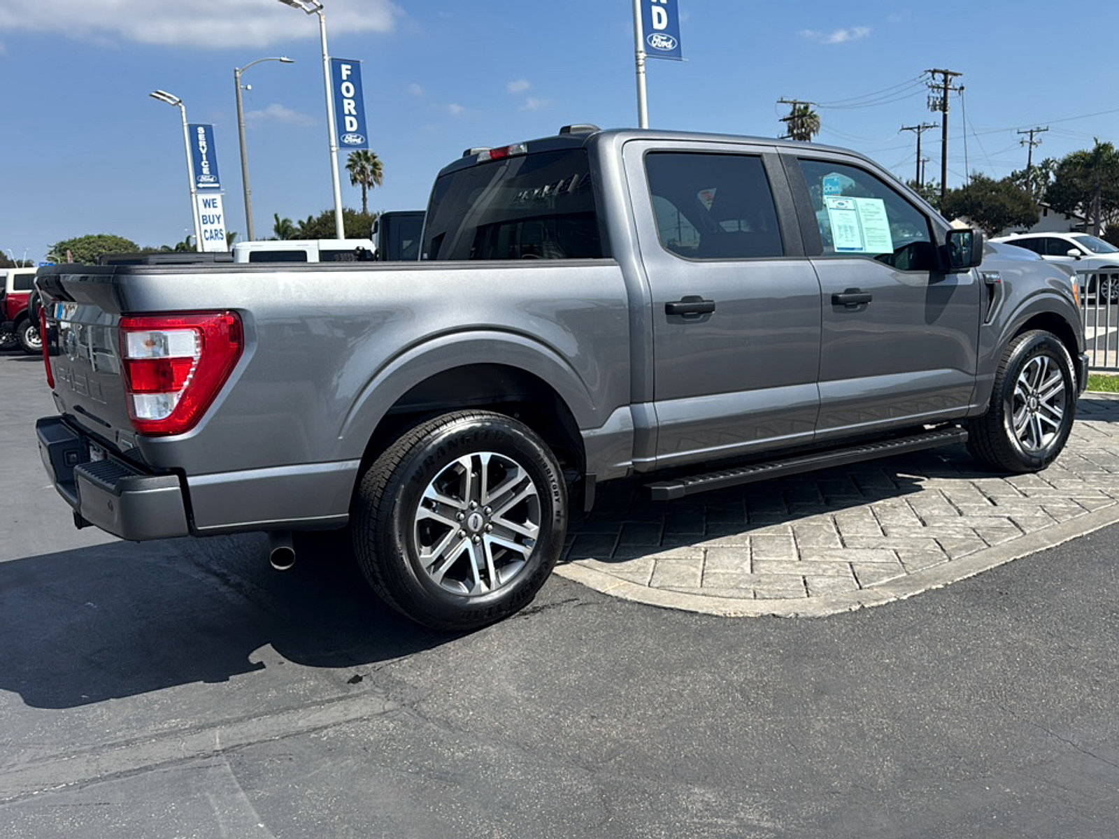 Used 2021 Ford F150 XL w/ STX Appearance Package RWD image 2