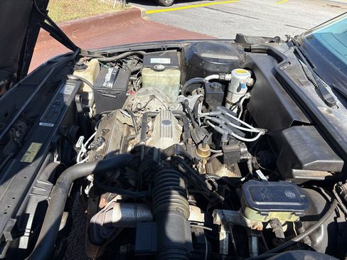 Used 1986 Buick Electra Park Avenue image 12