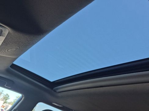 Used 2016 Toyota Highlander XLE AWD/4WD image 30