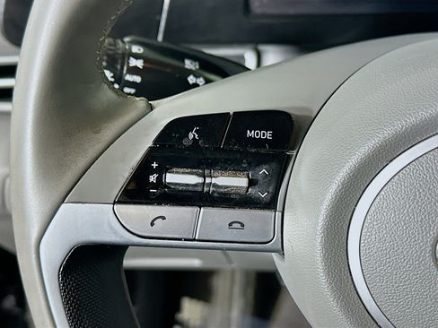 Used 2022 Hyundai Elantra SEL w/ Convenience Package image 16