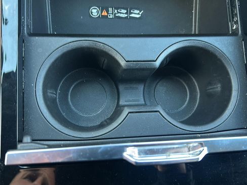 Used 2025 GMC Yukon XL Denali AWD/4WD image 37