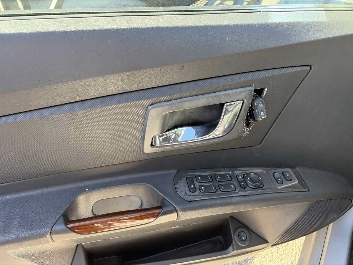 Used 2003 Cadillac CTS 3.2 w/ Preferred Equipment Group RWD image 6