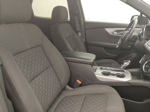 Used 2019 Chevrolet Blazer LT FWD image 21