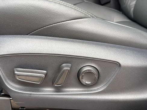 New 2026 Toyota Tacoma Limited AWD/4WD image 16