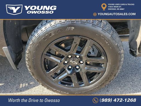 Certified 2025 Chevrolet Silverado 1500 RST AWD/4WD image 33