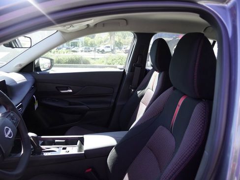 New 2026 Nissan Sentra SR FWD image 14