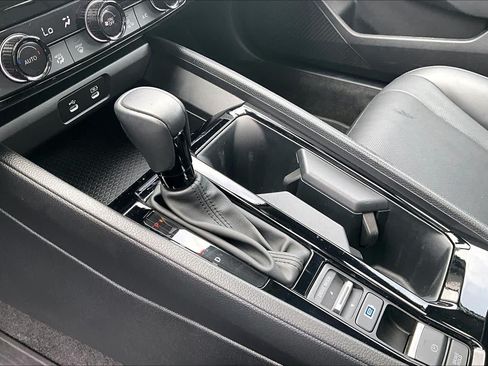 Used 2024 Honda Accord EX-L image 17
