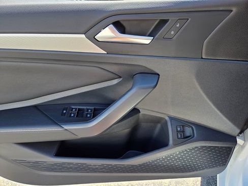 Certified 2024 Volkswagen Jetta Sport FWD image 18