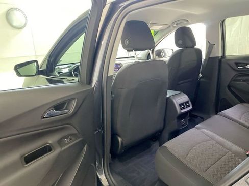 Used 2022 Chevrolet Equinox LT FWD image 36