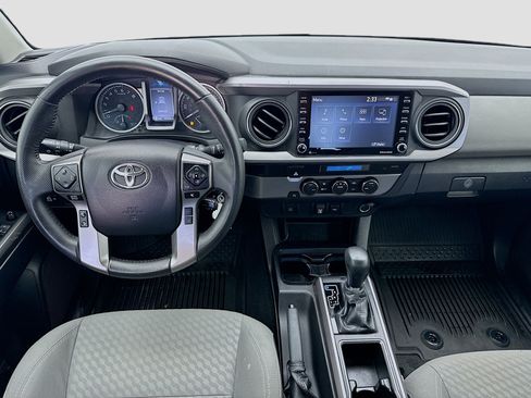 Used 2021 Toyota Tacoma SR5 RWD image 14