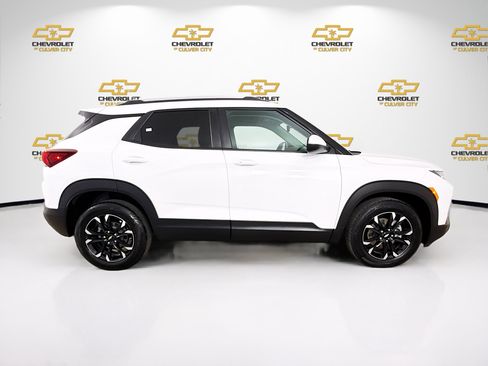 Used 2023 Chevrolet TrailBlazer LT FWD image 8