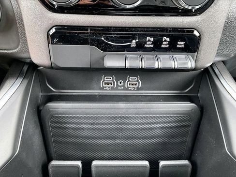 New 2026 RAM 1500 Tradesman AWD/4WD image 17