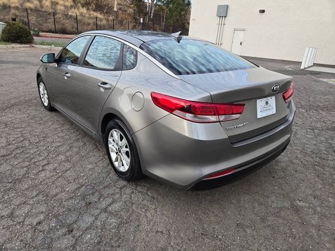 Used 2018 Kia Optima LX FWD image 13