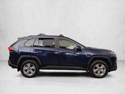 Used 2025 Toyota RAV4 XLE w/ Convenience Package AWD/4WD image 4
