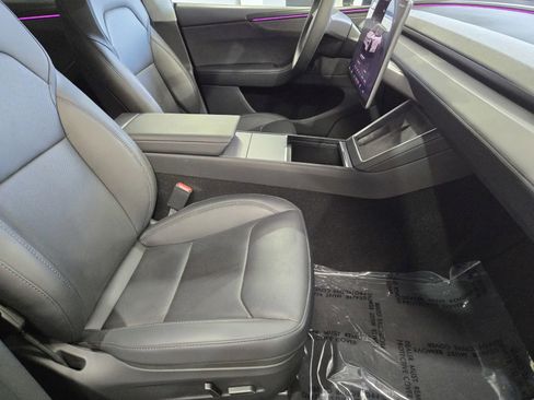 Used 2026 Tesla Model Y Long Range image 7