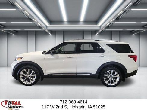 Used 2023 Ford Explorer Platinum w/ Technology Package AWD/4WD image 5