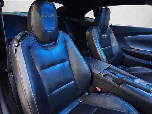 Used 2011 Chevrolet Camaro SS w/ RS Package RWD image 14