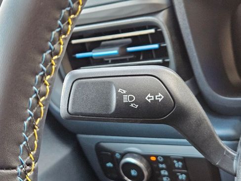 Used 2025 Ford Maverick Lobo AWD/4WD image 21