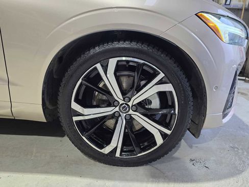 Used 2023 Volvo XC60 T8 Ultimate image 8