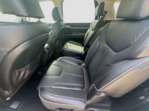 Used 2025 Hyundai Palisade SEL FWD image 21