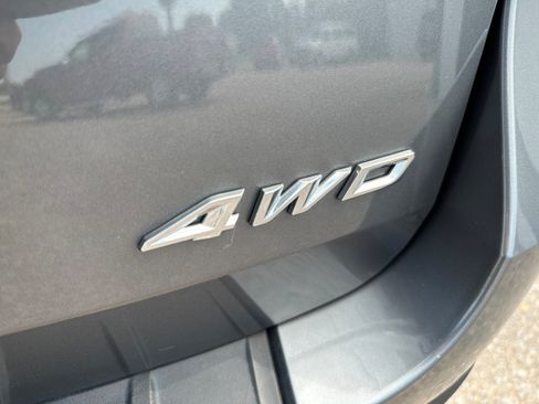 Used 2024 Ford Explorer XLT w/ Equipment Group 202A AWD/4WD image 36