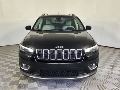 Used 2019 Jeep Cherokee Limited image 3
