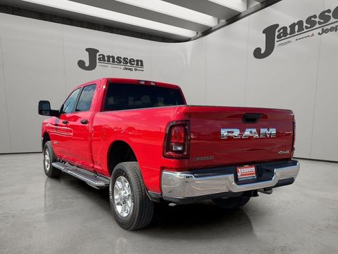 Used 2026 RAM 2500 Big Horn AWD/4WD image 2