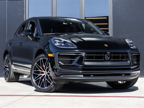 Certified 2026 Porsche Macan S AWD/4WD image 6