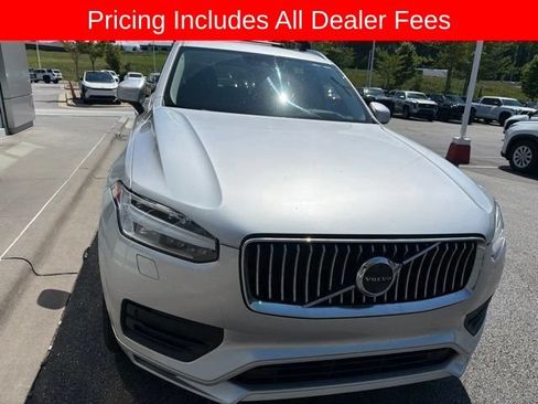 Used 2021 Volvo XC90 T6 Momentum w/ Advanced Package AWD/4WD image 3