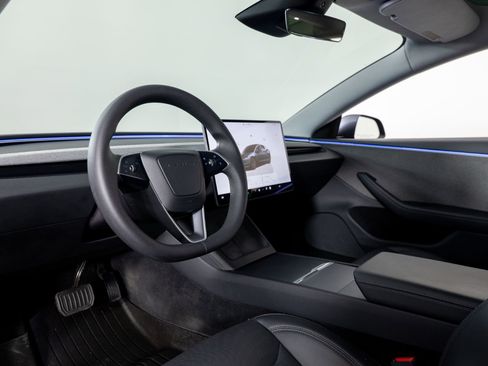 Used 2024 Tesla Model 3 Long Range RWD image 12