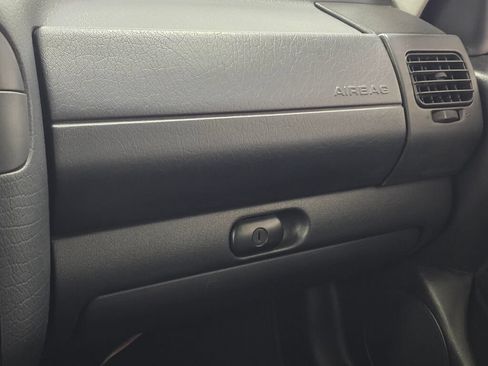 Used 1996 Volkswagen Golf GL FWD image 90