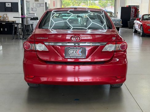 Used 2011 Toyota Corolla LE FWD image 3