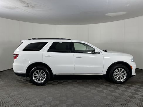 Used 2022 Dodge Durango SXT w/ Trailer Tow Group IV image 5