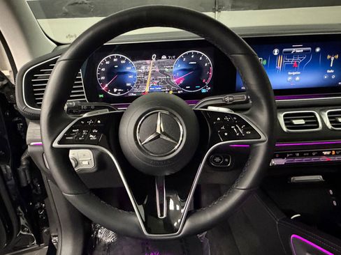 Used 2026 Mercedes-Benz GLS 450 4MATIC image 27