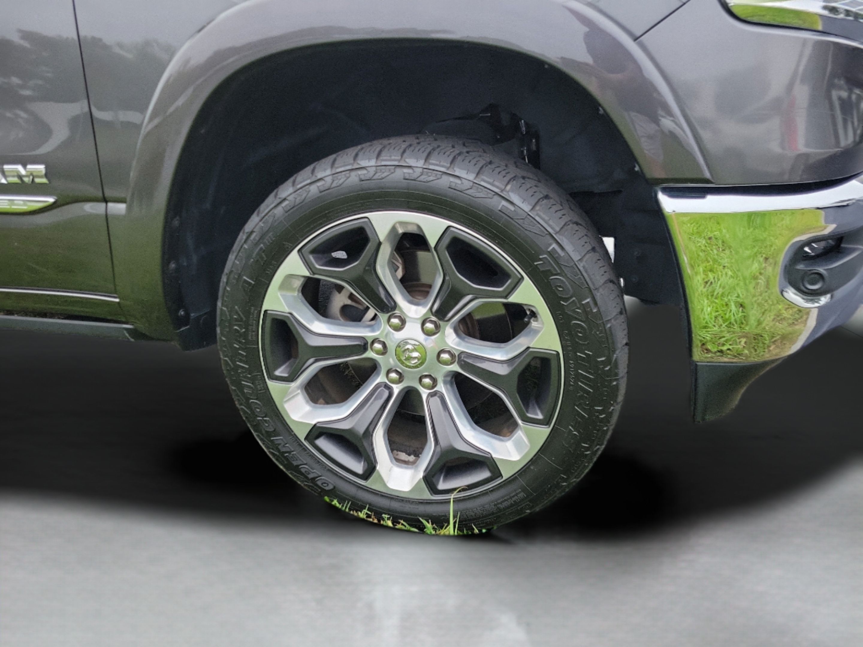 Used 2019 RAM 1500 Limited AWD/4WD image 13
