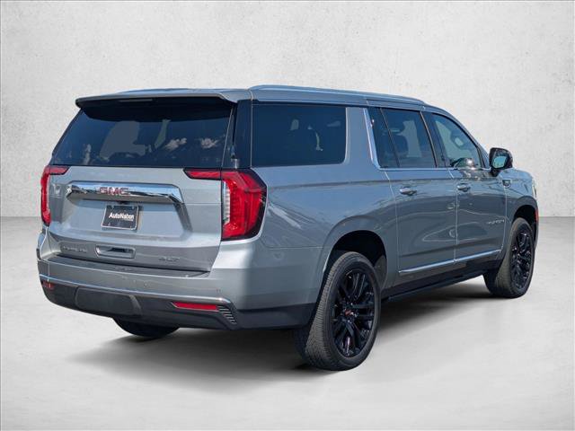 Used 2024 GMC Yukon XL SLT w/ SLT Premium Package AWD/4WD image 5