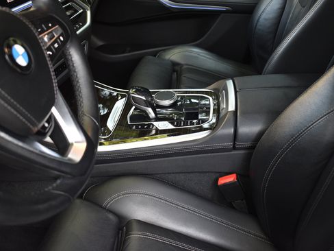 Used 2020 BMW X5 xDrive40i w/ Convenience Package image 21