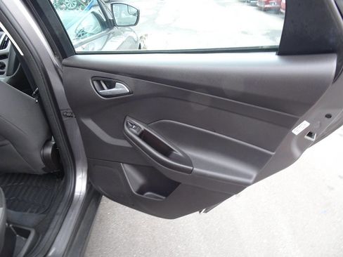 Used 2014 Ford Focus SE image 27