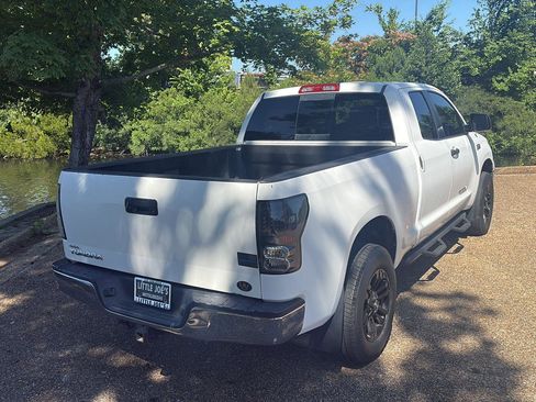 Used 2011 Toyota Tundra 2WD Double Cab w/ Tow Pkg image 5