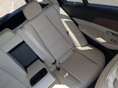 Used 2021 Mercedes-Benz GLE 350 4MATIC image 14