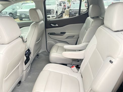 Used 2021 GMC Acadia SLT w/ Technology Package image 26