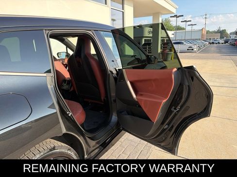 Used 2024 BMW iX xDrive50 w/ Premium Package AWD/4WD image 16