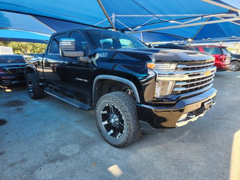 Used 2020 Chevrolet Silverado 2500 High Country w/ Z71 Off-Road Package AWD/4WD image 1