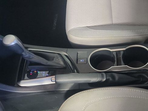 Used 2015 Toyota Corolla LE image 33
