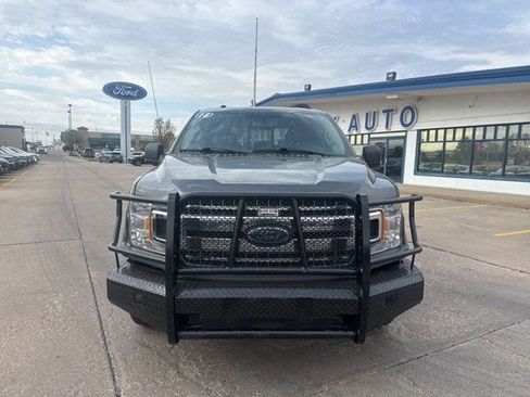 Used 2018 Ford F150 XLT w/ Equipment Group 302A Luxury AWD/4WD image 3
