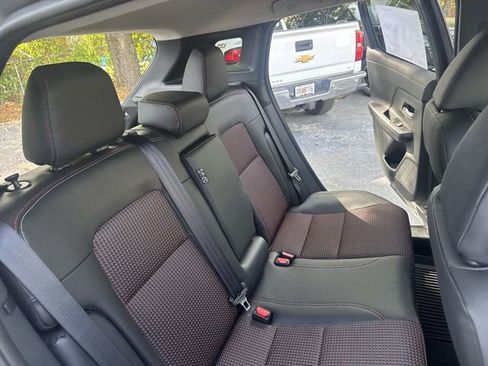 New 2026 Nissan Kicks SR FWD image 11