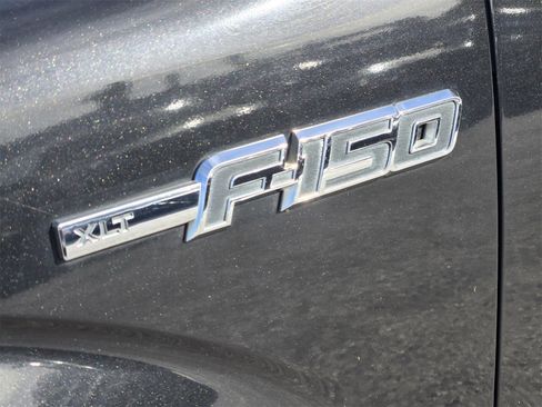 Used 2010 Ford F150 XLT image 11