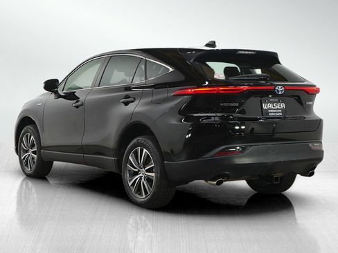 Used 2021 Toyota Venza LE w/ Carpet Mat Package (TMS) AWD/4WD image 3