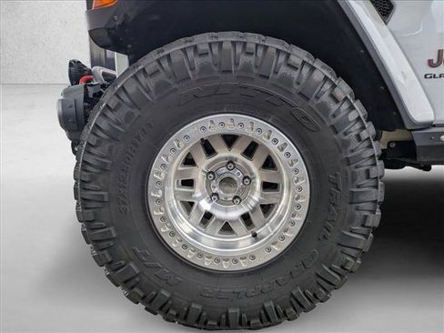 Used 2021 Jeep Gladiator Mojave image 17