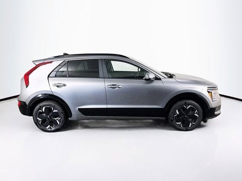 New 2025 Kia Niro Wind w/ Wind Preserve Package image 4